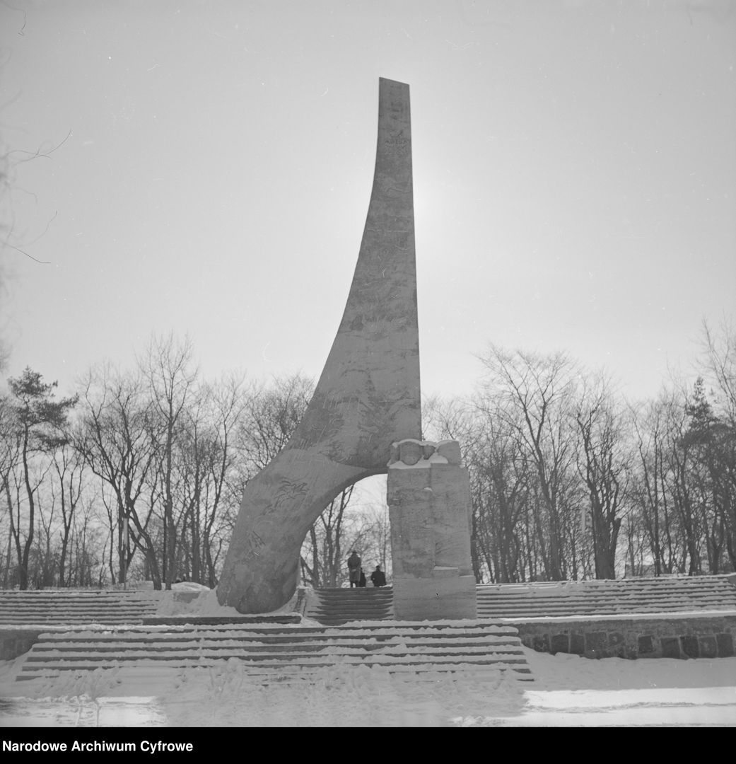 Pomnik Zaślubin z morzem w Kołobrzegu
