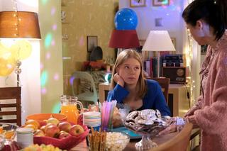 M jak miłość odc. 1794. Lenka (Olga Cybińska), Kinga (Katarzyna Cichopek)