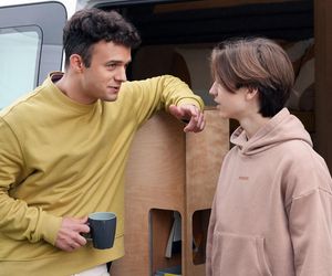 Barwy szczęścia, odcinek 3148. Ignacy (Olaf Staszkiewicz), Emil (Artem Malaszczuk)