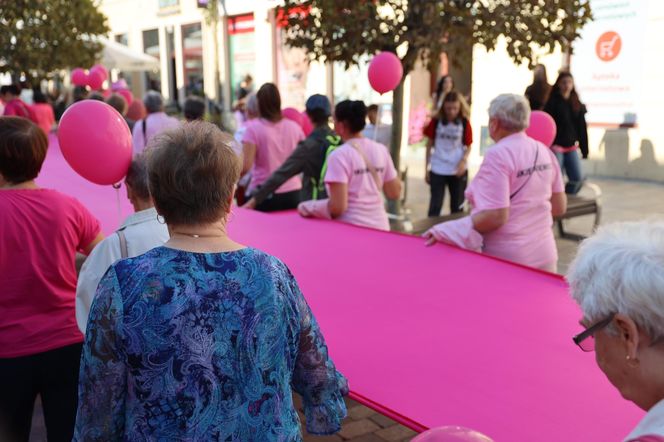 W centrum Lublina królował róż! Przez miasto przeszedł Marsz Różowej Wstążki