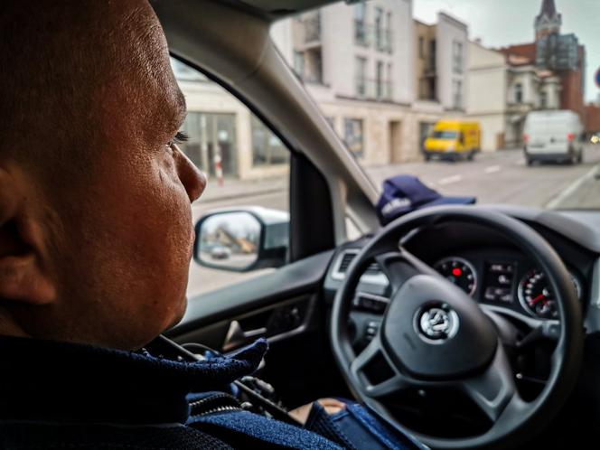 Dzień z życia policjanta patrolówki