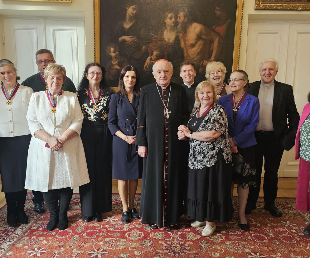 Kardynał Kazimierz Nycz wręczył Medale Za zasługi dla Archidiecezji Warszawskiej