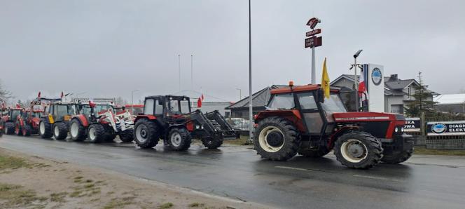 Trwa protest rolników. Drogi na Pomorzu są sparaliżowane. Gdzie trwają utrudnienia? 