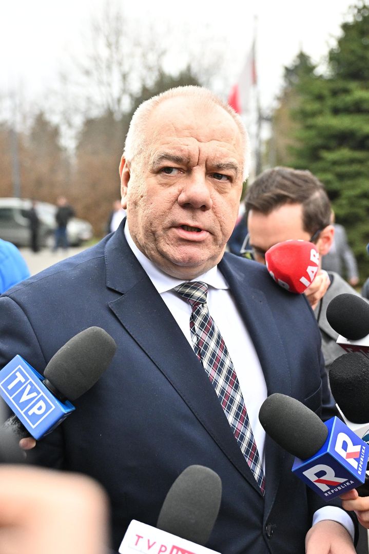 Сасин передает дело КПО в прокуратуру: "Организованная преступная группа".