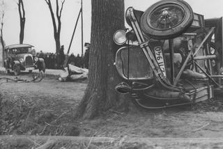  Wypadek samochodowy na trasie Poznań-Żegrze w 1936 roku