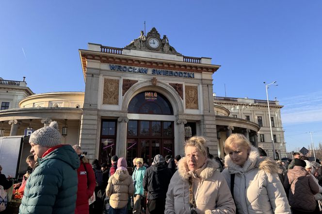 Tak wygląda typowa niedziela na Dworcu Świebodzkim we Wrocławiu