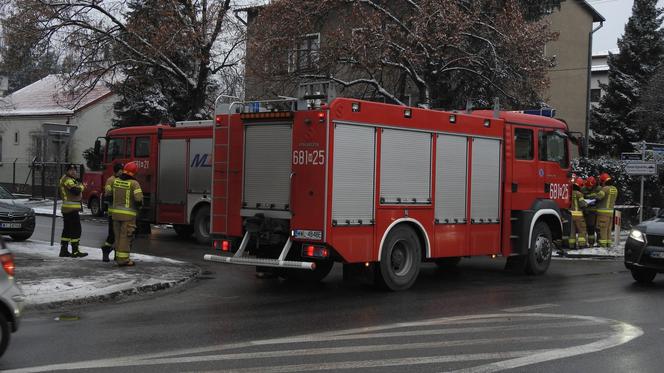 Ewakuacja szkoły w Radzyminie, uczeń przyniósł niewybuch na lekcje
