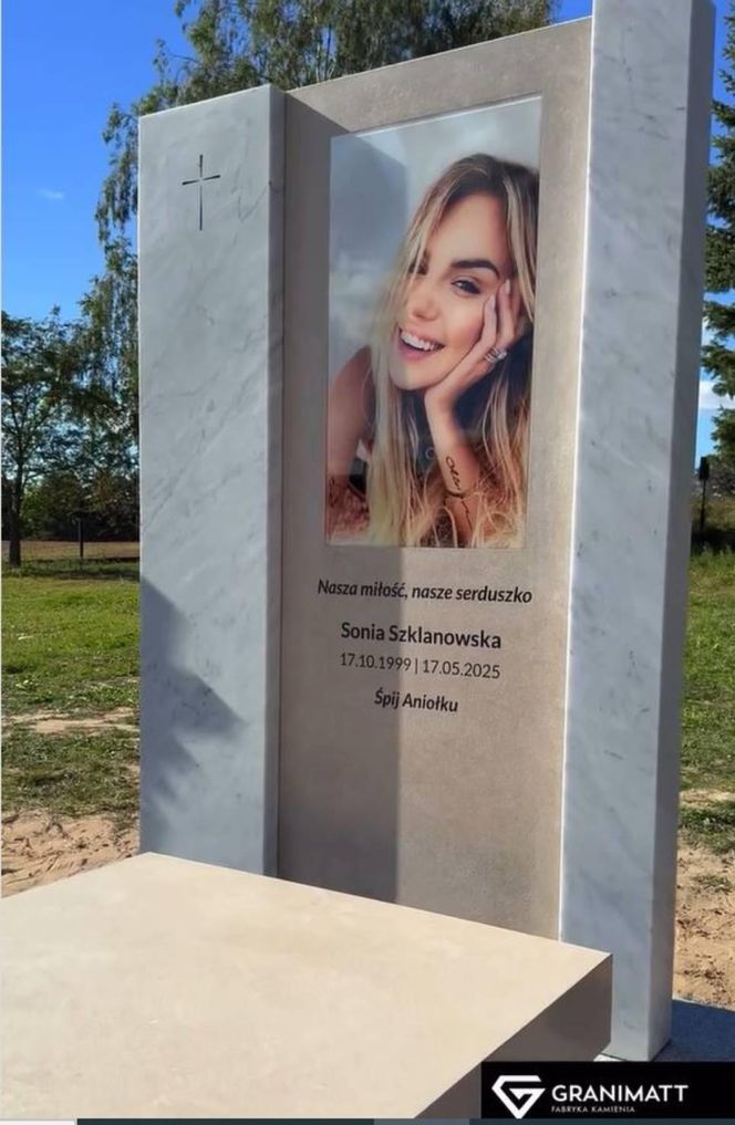 Tak wygląda grób Soni Szklanowskiej 4 miesiące po pogrzebie. Napis na nagrobku łamie serce