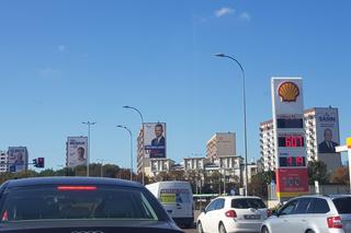 Plakaty wyborcze zalały cały Białystok. Wiszą już na każdym słupie. Sprawdźcie te najciekawsze [ZDJĘCIA]