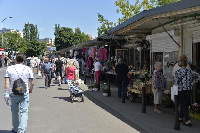 Walka o miejsce na Wiatraku. Kierowcy kontra sprzedawcy i klienci 