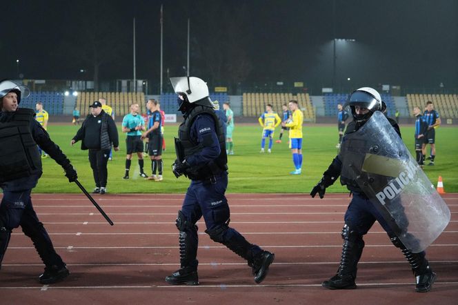 Elana Toruń - Zawisza Bydgoszcz 1:1, zdjęcia kibiców, opraw i piłkarzy ze Stadionu Miejskiego im. Grzegorza Duneckiego