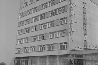 Budowa hotelu Turkus przy ul. Zwycięstwa. 1973 rok
