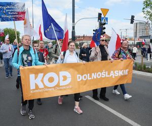 Dwa marsze w Warszawie. Wyborcy zgromadzili się w stolicy