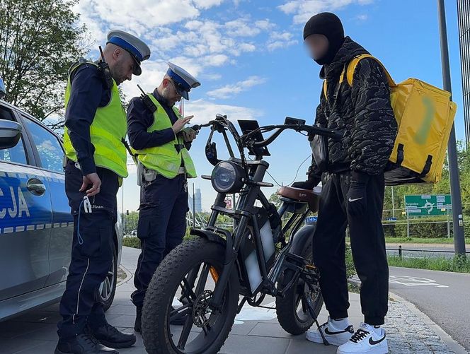 Mandaty za rowery elektryczne. Akcja policji w Warszawie 