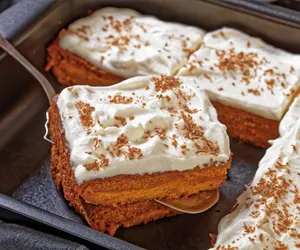 Ciasto ze słodkich ziemniaków z toppingiem z mascarpone. Jesienne (not)guilty pleasure