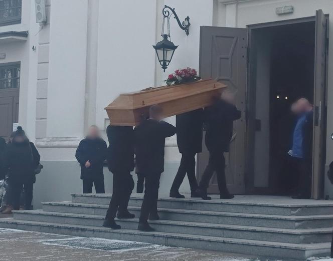 Brutalne zabójstwo w centrum Siedlec. Zabił pana Zbyszka i przebrał się za Mikołaja