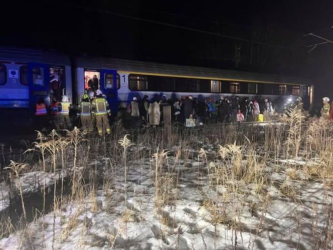 W Gliwicach zatrzymano awaryjnie pociąg Intercity. Ewakuowano 450 pasażerów