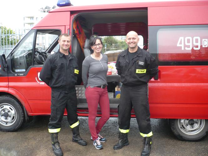 Policjanci z bydgoskich Wyżyn  wraz z OSP w Szubinie zorganizowali zbiórkę pieniędzy dla Sośna