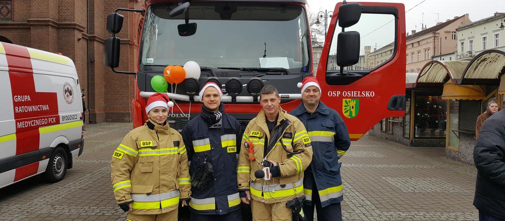 Bydgoscy motomikołaje odwiedzili chore maluchy