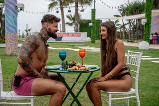 Love Island 8 - odcinek 13. Karolina zburzy spokój i pozostawi niełatwy orzech do zgryzienia