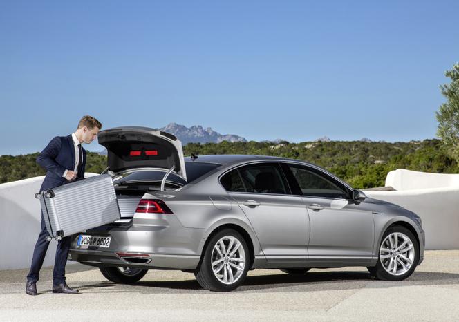 nowy Volkswagen Passat B8 - rocznik 2015