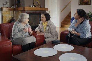 M jak miłość, odcinek 1724: Marysia (Małgorzata Pieńkowska), Jadwiga (Mirosława Maludzińska), Maja (Ewa Tucholska)