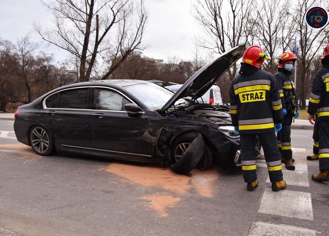 Emeryt rozbił luksusowe BMW za setki tysiecy zł!