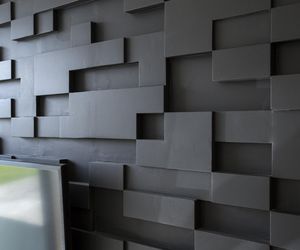 Ściana w salonie: malowanie, tapeta, sztukateria, beton, drewno