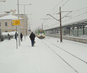 Opóźnienia kursów pociągów w Świętokrzyskiem