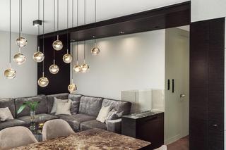 Styl modern classic we wnętrzu. Dyskretny luksus z widokiem na morze