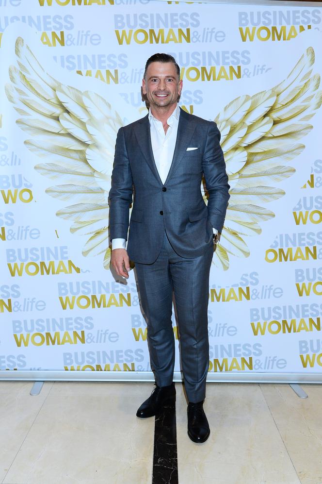 Artyści na premierze Kalendarza Gwiazd Magazynu „Businesswoman & life” dla Fundacji Ewy Błaszczyk „Akogo?” 