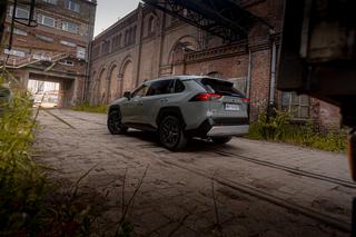 Toyota RAV4 Adventure Hybrid Dynamic Force 222 KM i-AWD e-CVT