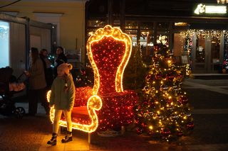 Jarmark świąteczny w Białymstoku po zmroku