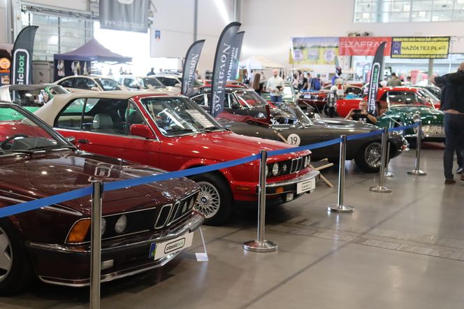 Retro Motor Show rozpoczęte! Wyjątkowe samochody na MTP!