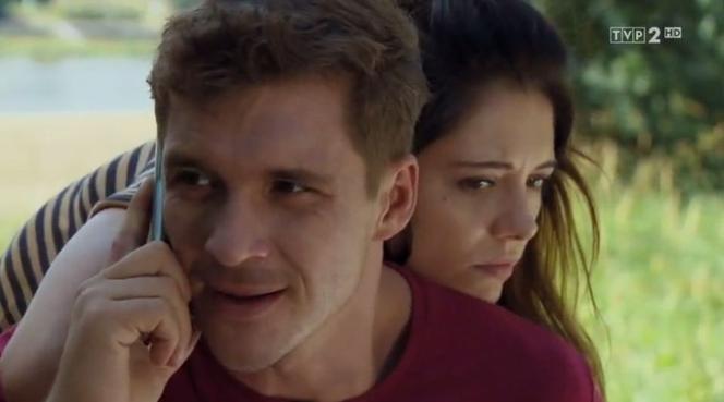 M jak miłość odc. 1397. Iza (Adriana Kalska), Marcin (Mikołaj Roznerski)