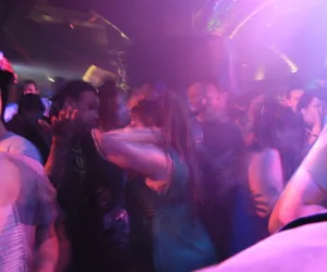 Śmierć ochroniarza na dyskotece pod Kołem! Policja zatrzymała jedną osobę