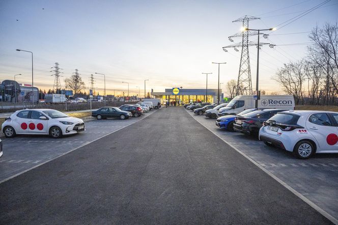 Wielkie otwarcie Lidla w Warszawie. Wyjątkowe promocje czekały na pierwszy klientów