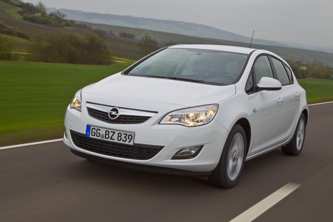 2009-2015: Opel Astra J