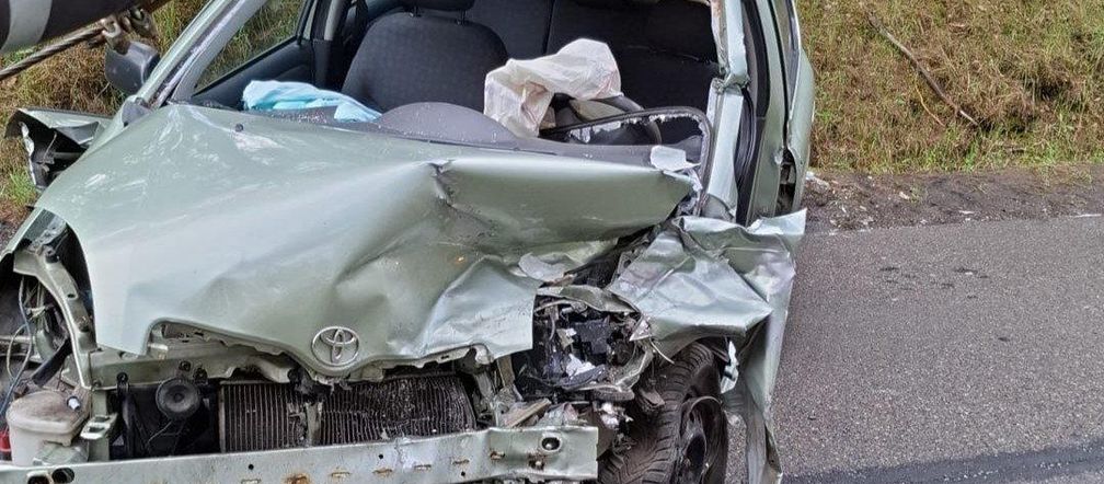 Amfetaminowy rajd grozy na Śląsku! 25-latek rozbił auto. Dwie osoby w szpitalu