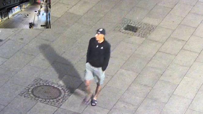 Śląskie: Brutalne pobicie w samym centrum miasta. Wszystko nagrały kamery. Napastnicy są poszukiwani przez policję