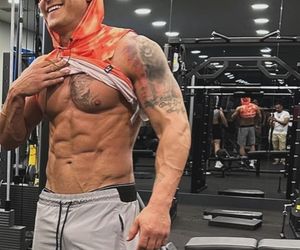 Mesut Ozil przeszedł niezwykłą przemianę!