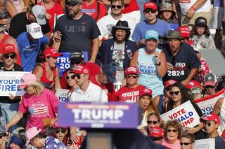 Próba zamachu na Donalda Trumpa. Były prezydent został postrzelony