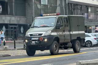 Pilna akcja na pl. Powstańców Warszawy! Niewybuch pod siedzibą telewizji!