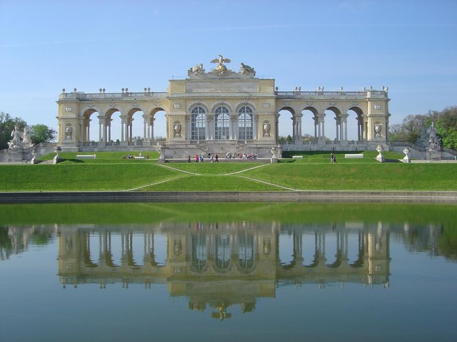 barokowa glorieta w Schonbrunn