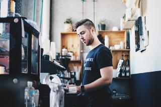 Tak Polacy oszukują na L4. Sadzenie ziemniaków, czy pomaganie szwagrowi  