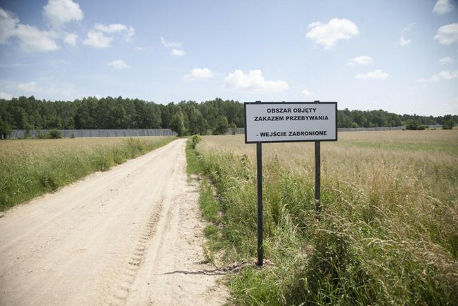 Łotwa: Migranci sforsowali zaporę na granicy. Pomogły białoruskie służby.