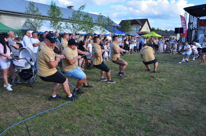 W konkursie na najlepsze pierogi w powiecie Siedleckim w 2025 roku zwyciężył męski zespół KGW „Sami Swoi” z Kotunia! 
