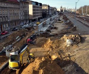 W centrum miasta rośnie mur. Oddziela Grzegórzki od Kazimierza