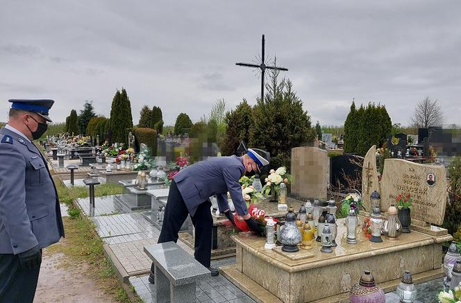 Ogromny huk rozerwał powietrze. Dwaj policjanci zginęli w zderzeniu radiowozów [ZDJĘCIA]