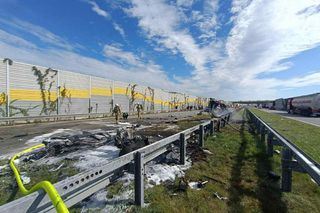 Tragiczny wypadek na S8 pod Łodzią. Nie żyje 22-latek, trasa na Wrocław zablokowana